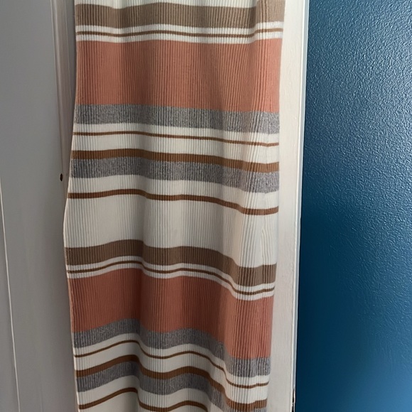 Sweater midi dress - Picture 3 of 5